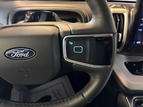 Certified 2025 Ford Expedition Active AWD/4WD image 35