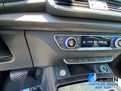 Used 2024 Audi Q5 2.0T Premium Plus AWD/4WD image 45