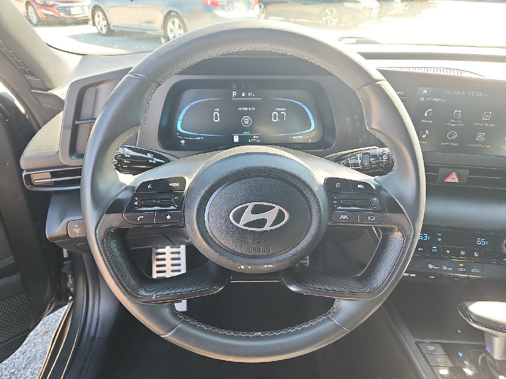 Used 2025 Hyundai Elantra Sport FWD image 13