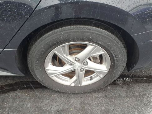 Certified 2023 Hyundai Sonata SE w/ Cargo Package FWD image 9