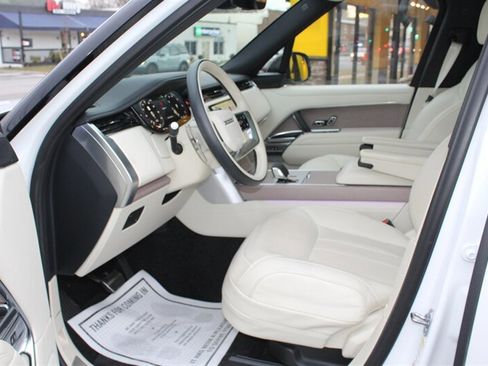Used 2024 Land Rover Range Rover SE AWD/4WD image 15