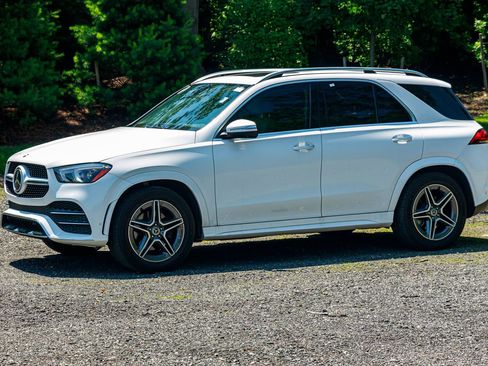 Used 2020 Mercedes-Benz GLE 350 image 3