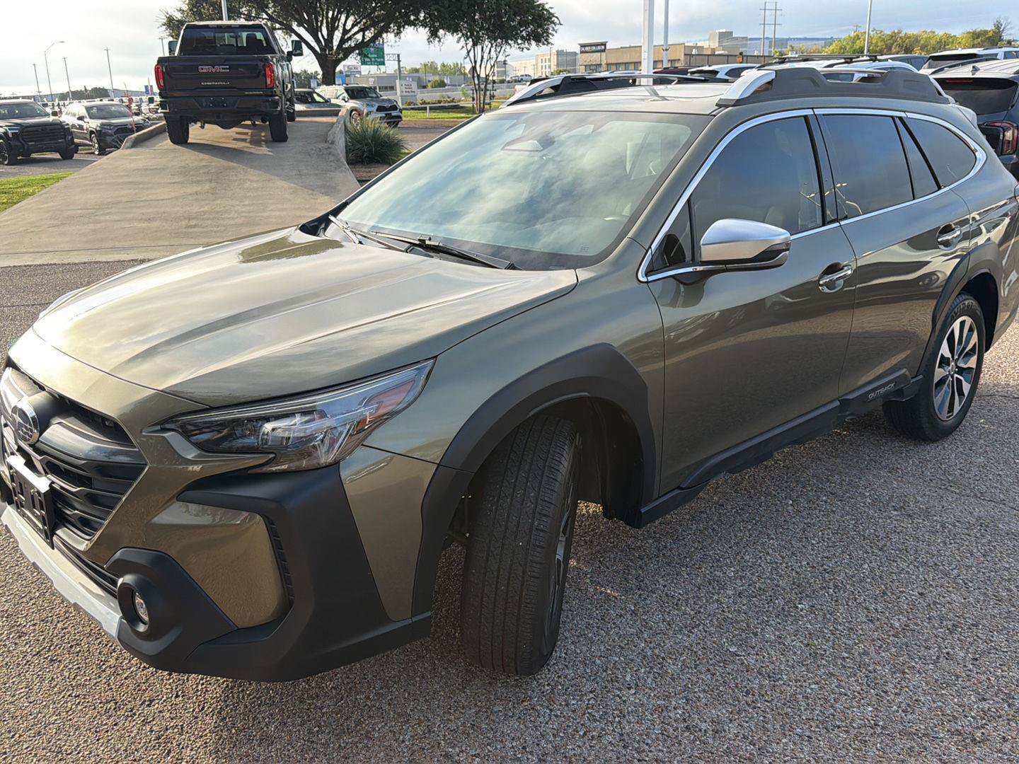 Used 2024 Subaru Outback Touring XT AWD/4WD image 7