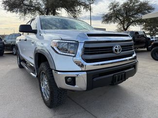 Used 2015 Toyota Tundra SR5 video 1