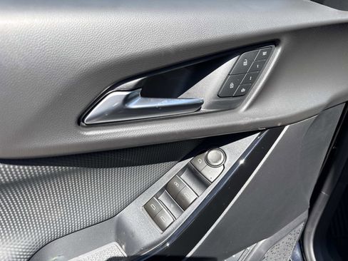 New 2026 Chevrolet Equinox RS w/ Convenience Package III FWD image 18