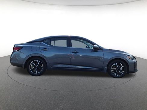 Used 2025 Nissan Sentra SV w/ All-Weather Package FWD image 4