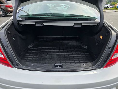 Used 2013 Mercedes-Benz C 250 Sedan image 5