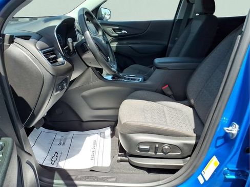 Used 2024 Chevrolet Equinox LT w/ LPO, Floor Liner Package FWD image 17