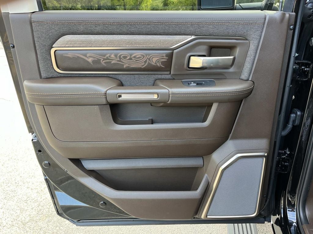 Used 2026 RAM 3500 Longhorn AWD/4WD image 23