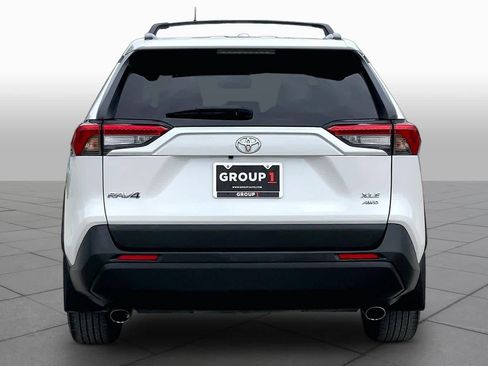 Used 2023 Toyota RAV4 XLE Premium AWD/4WD image 5