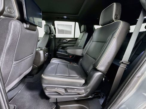 Used 2026 GMC Yukon Elevation w/ Elevation Premium Package AWD/4WD image 29
