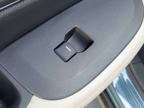 Certified 2026 Honda HR-V LX image 15
