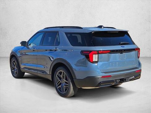 New 2026 Ford Explorer ST-Line w/ ST-Line Street Pack image 9