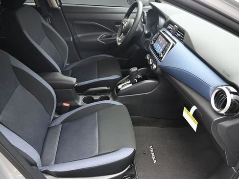 Used 2025 Nissan Versa SV w/ Trunk Package image 34