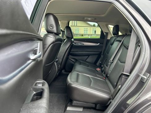 Used 2019 Cadillac XT5 Premium Luxury AWD/4WD image 12
