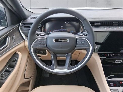 New 2026 Jeep Grand Cherokee Limited w/ Limited Altitude Package image 30