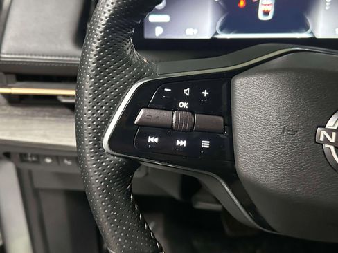 Used 2024 Nissan Ariya AWD image 20