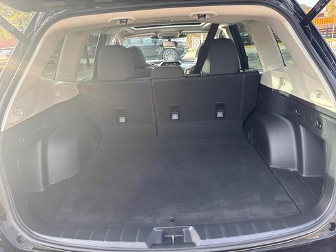 Used 2023 Subaru Forester Premium image 41