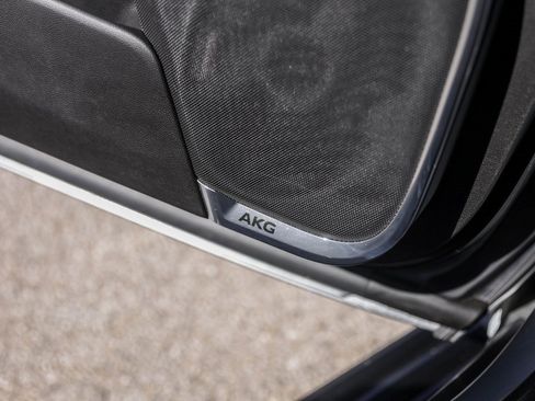 Used 2025 Cadillac Escalade Sport Platinum w/ LPO, Floor Liner Package image 20