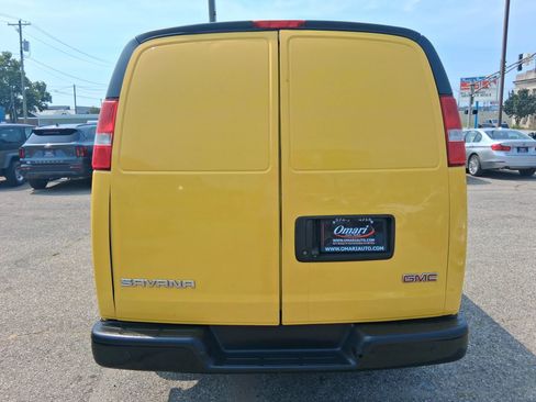 Used 2020 GMC Savana 2500 w/ Driver Convenience Package RWD image 8
