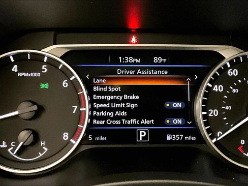 New 2025 Nissan Sentra SR w/ SR Premium Package FWD image 28