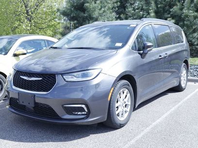 Used 2022 Chrysler Pacifica Touring-L
