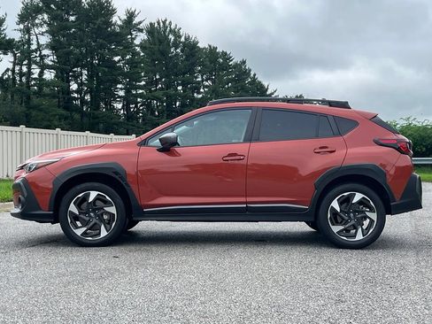 Used 2024 Subaru Crosstrek 2.5i Limited AWD/4WD image 4