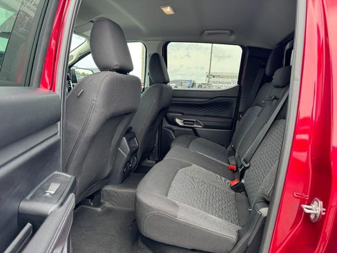 Used 2025 Ford Ranger XLT w/ Equipment Group 301A High AWD/4WD image 10