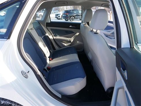 Certified 2025 Volkswagen Jetta SE image 19