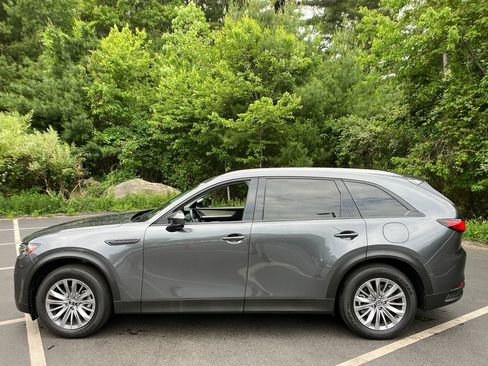 Used 2024 MAZDA CX-90 3.3 Turbo w/ Preferred Package AWD/4WD image 2