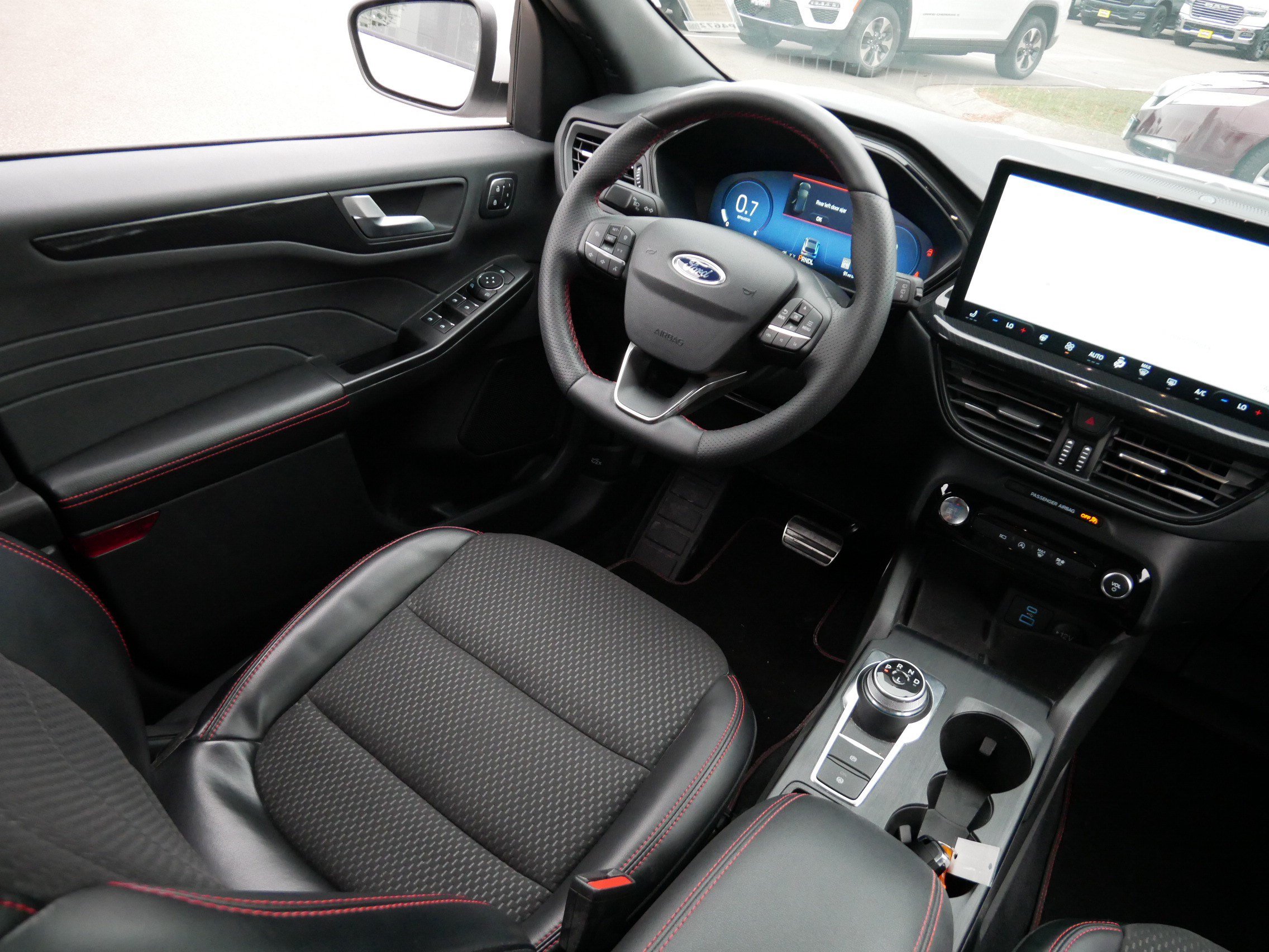 Used 2023 Ford Escape ST-Line Select w/ Tech Pack #2 AWD/4WD image 9