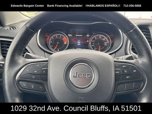 Used 2019 Jeep Cherokee Trailhawk w/ Cold Weather Group image 21