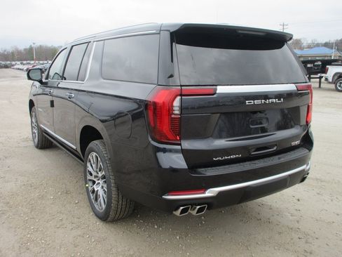 New 2026 GMC Yukon XL Denali w/ Sun & Power Step Package image 7