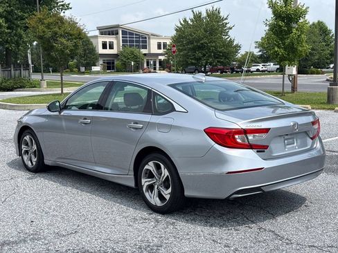 Used 2020 Honda Accord EX image 5