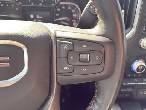 Used 2022 GMC Sierra 1500 AT4 w/ AT4 Premium Package AWD/4WD image 21