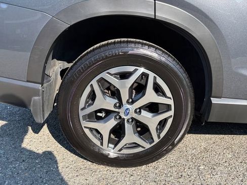 Certified 2024 Subaru Forester Premium AWD/4WD image 27