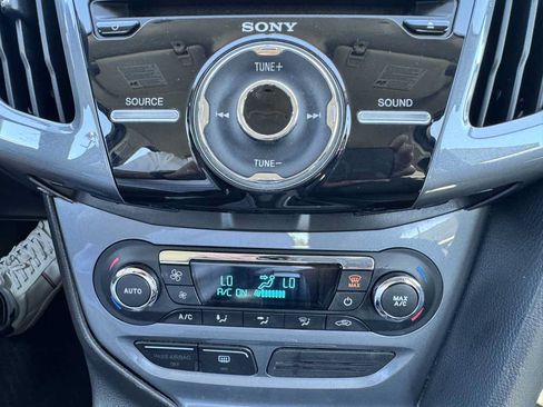 Used 2014 Ford Focus Titanium FWD image 48
