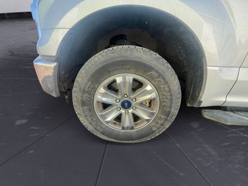 Used 2016 Ford F150 XLT image 11