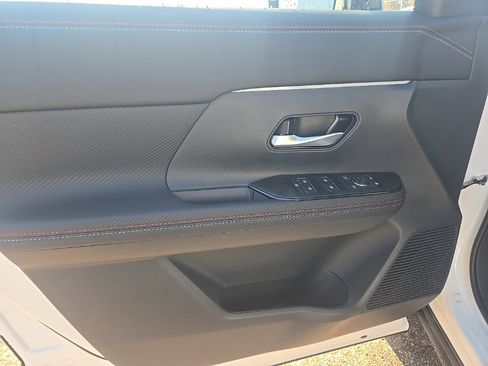 New 2026 Nissan Kicks SR w/ SR Premium Package image 10