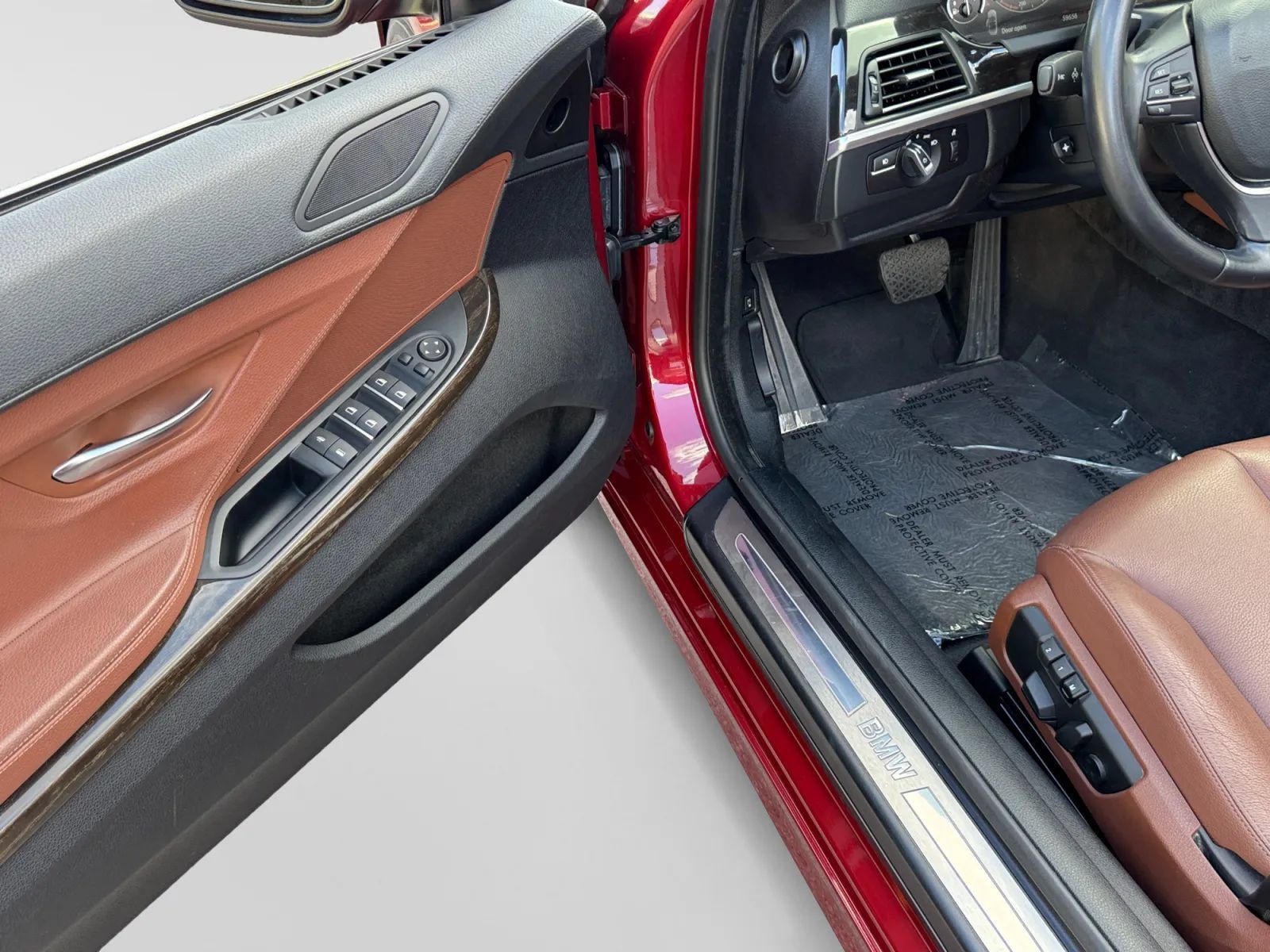 Used 2014 BMW 640i Convertible RWD image 11