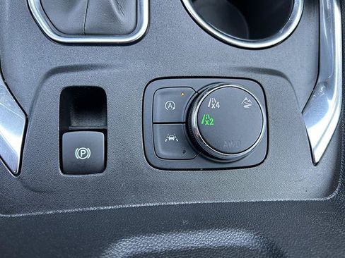 Certified 2023 Chevrolet Traverse LT AWD/4WD image 24
