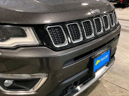 Used 2018 Jeep Compass Limited image 33