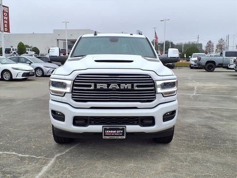 Used 2024 RAM 2500 Laramie w/ Sport Appearance Package image 5