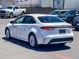 Used 2021 Toyota Corolla LE w/ LE Convenience Package FWD video 2