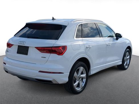 Used 2022 Audi Q3 2.0T Premium w/ Convenience Package image 8