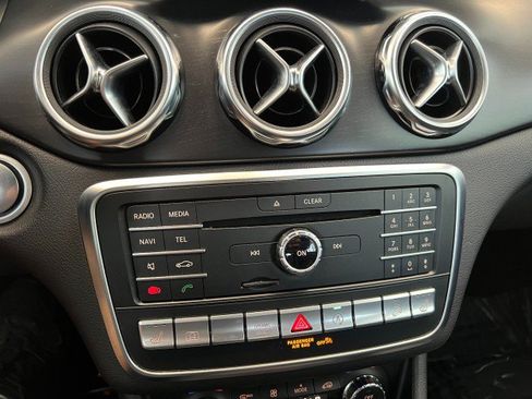 Used 2018 Mercedes-Benz GLA 250 4MATIC image 20