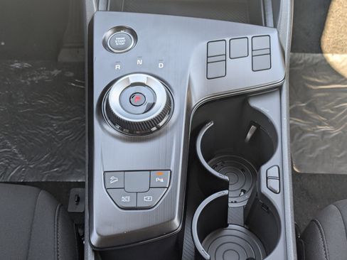 New 2026 Kia Sportage LX FWD image 17