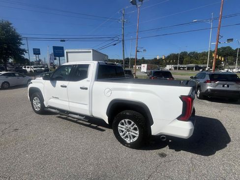 Used 2022 Toyota Tundra SR5 AWD/4WD image 13
