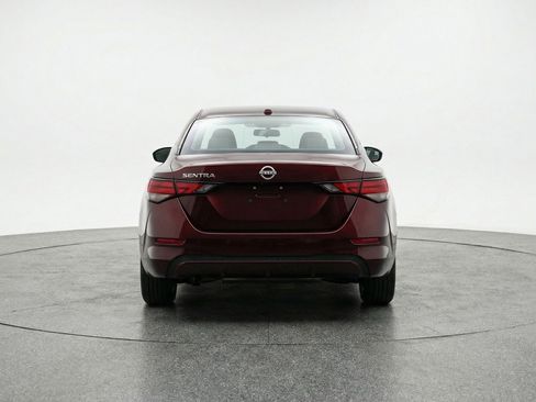 Used 2025 Nissan Sentra SV image 7