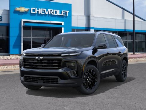 New 2026 Chevrolet Traverse LT w/ Midnight/Sport Edition FWD image 6